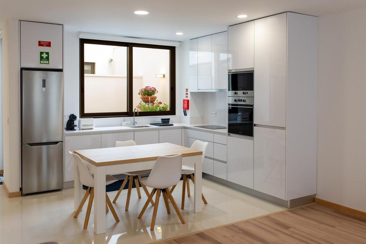 Ria Sal Apartments Aveiro Bagian luar foto